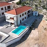 Dubrovnik Heights - Private Pool And Jacuzzi With Panorama View Apartment Ivanica