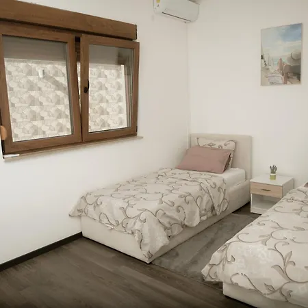 Dubrovnik Heights - Private Pool And Jacuzzi With Panorama View