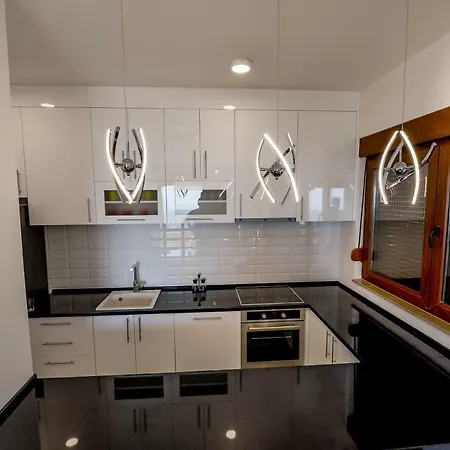 Dubrovnik Heights - Private Pool And Jacuzzi With Panorama View