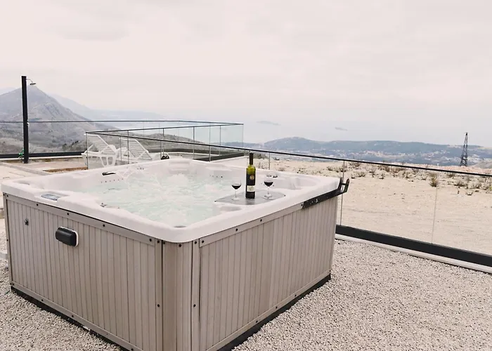 Dubrovnik Heights - Private Pool And Jacuzzi With Panorama View