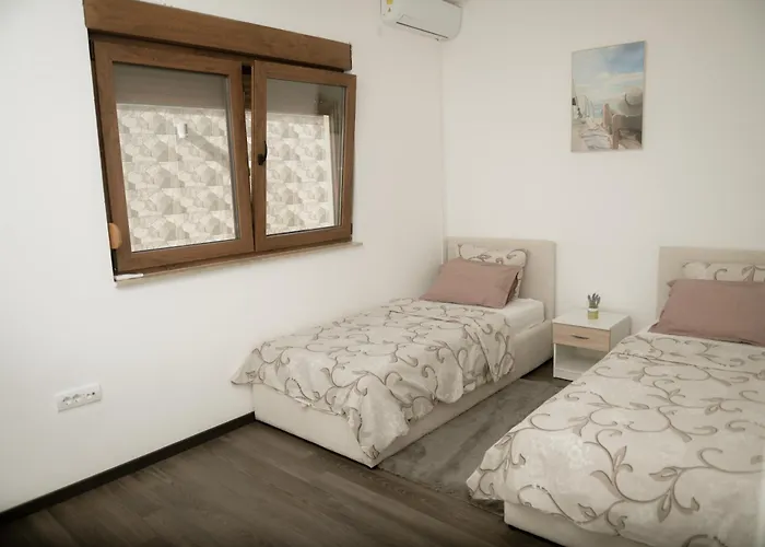 Dubrovnik Heights - Private Pool And Jacuzzi With Panorama View